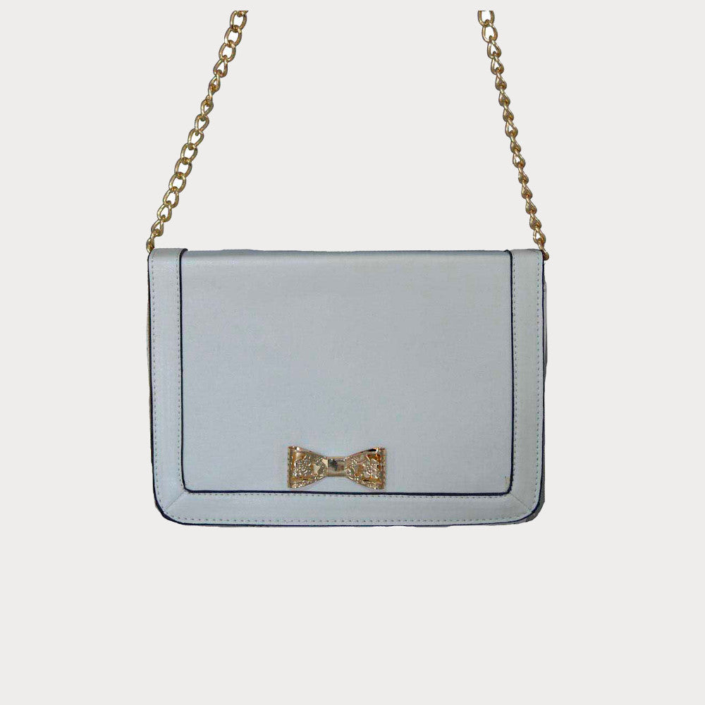 White shoulder bag with bow